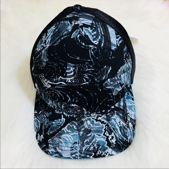 Lululemon | Dash and Splash Cap II - Picture 2 of 7